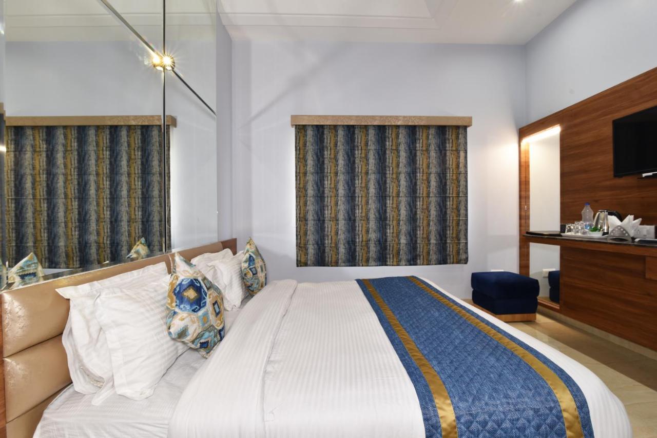 Hotel Vacation Inn Amritsar Buitenkant foto