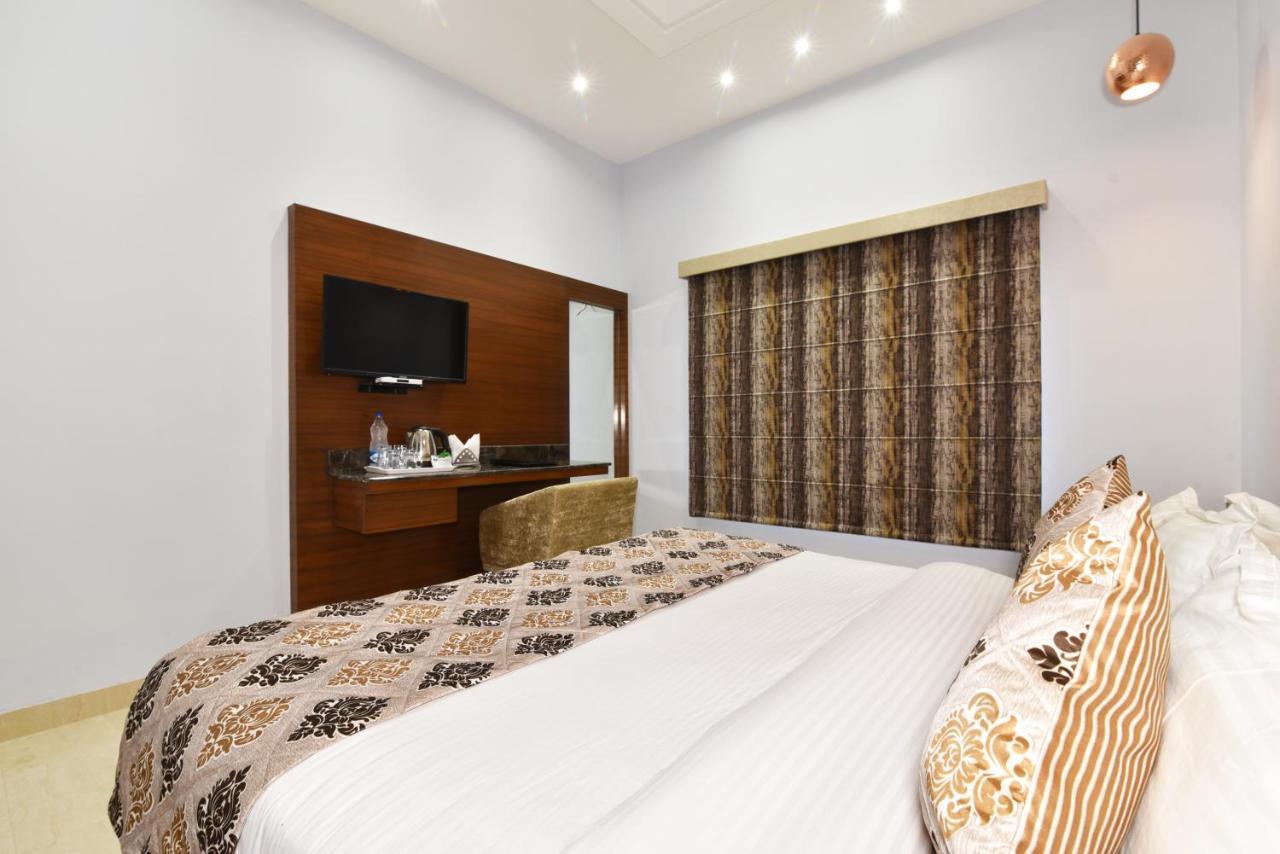 Hotel Vacation Inn Amritsar Buitenkant foto