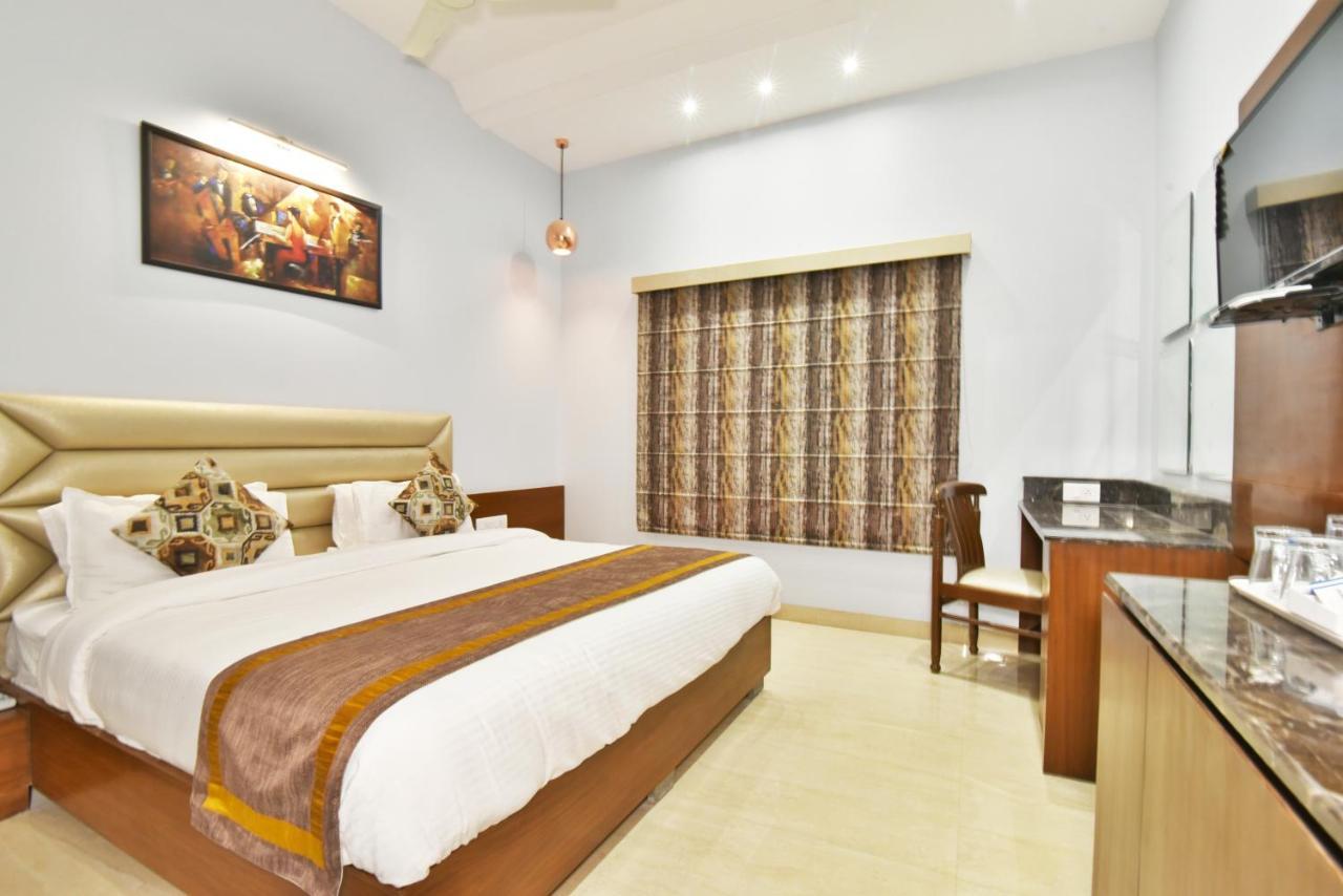 Hotel Vacation Inn Amritsar Buitenkant foto