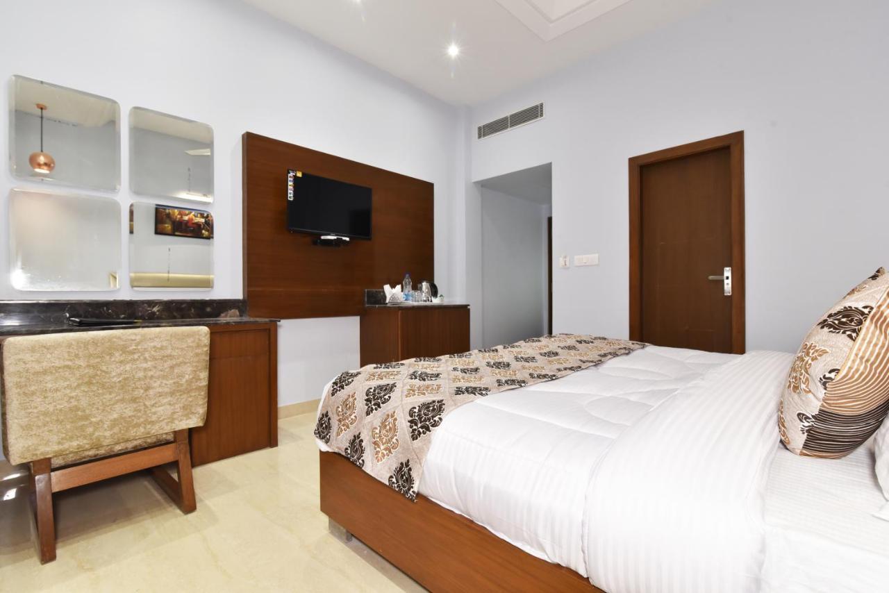 Hotel Vacation Inn Amritsar Buitenkant foto