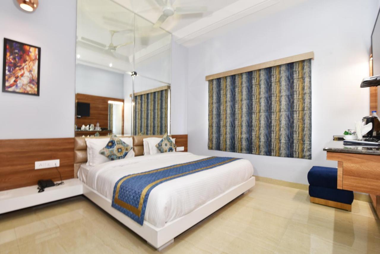 Hotel Vacation Inn Amritsar Buitenkant foto