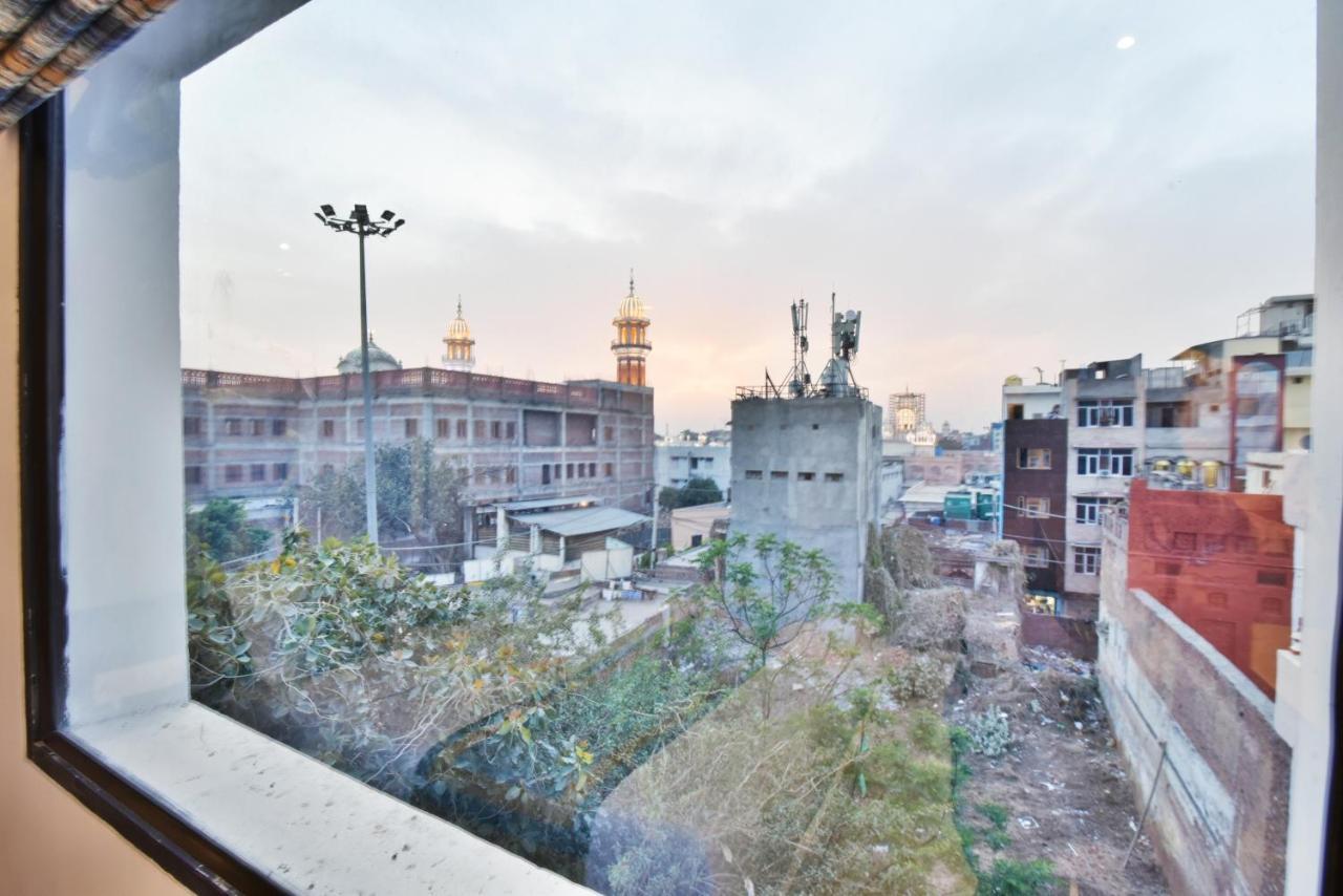 Hotel Vacation Inn Amritsar Buitenkant foto